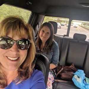 Meet your Posher, Christine